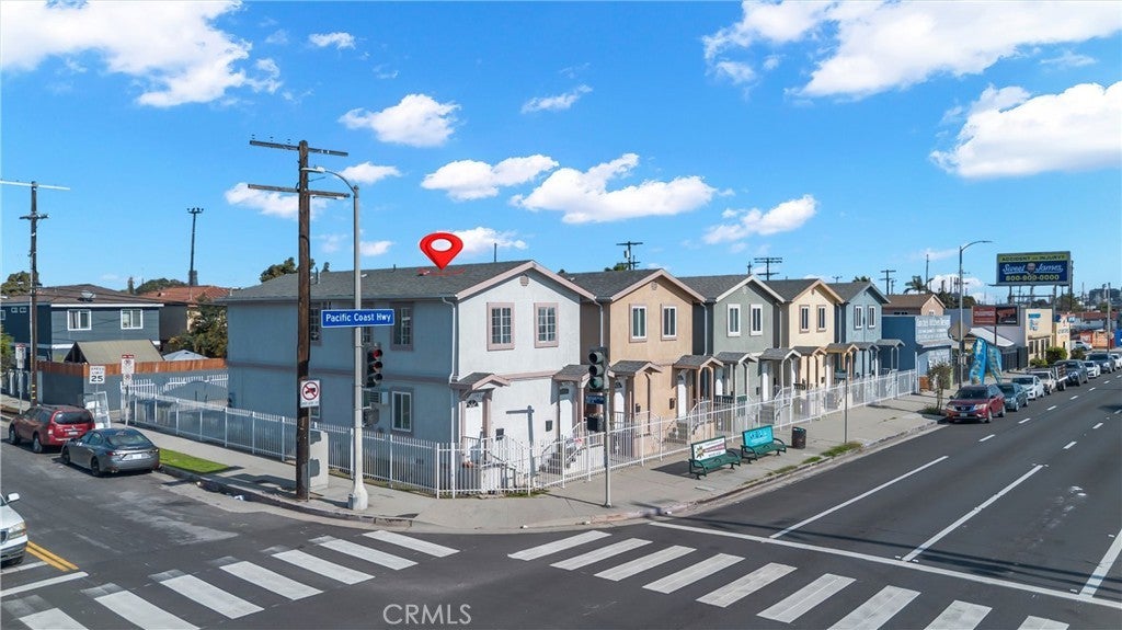 Photo of Listing #DW25273886