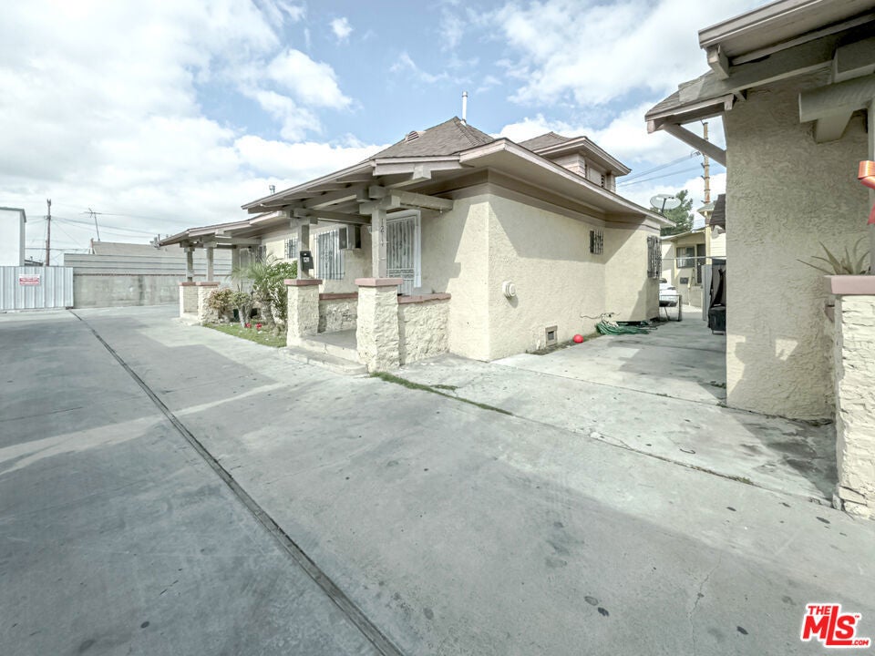 Photo of Listing #25627975