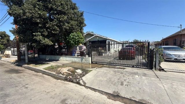9602 Holmes Avenue, Los Angeles