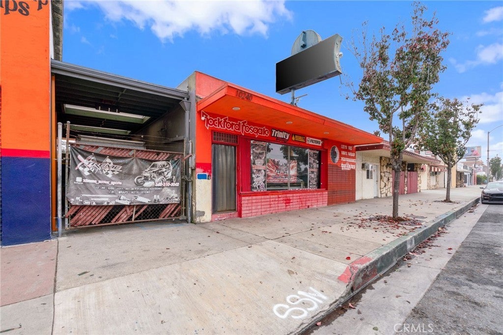 Photo of Listing #DW25276091