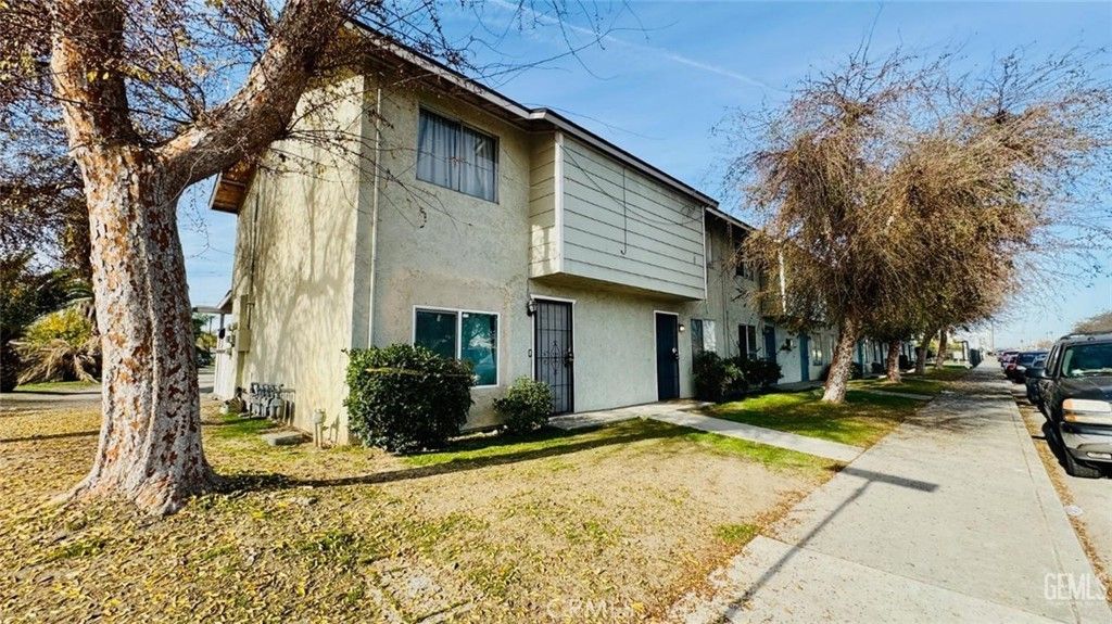 2909 S Chester, Bakersfield