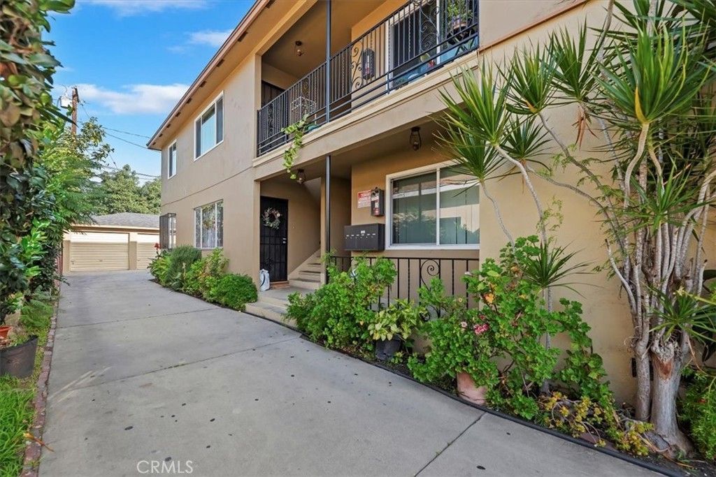 3213 Hill, Huntington Park