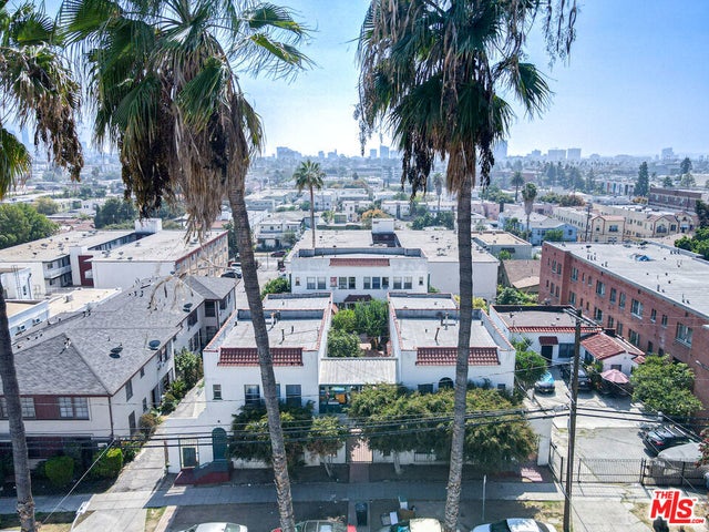 4520 Willow Brook Avenue, Los Angeles