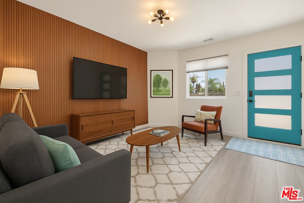 Photo of Listing #26634315