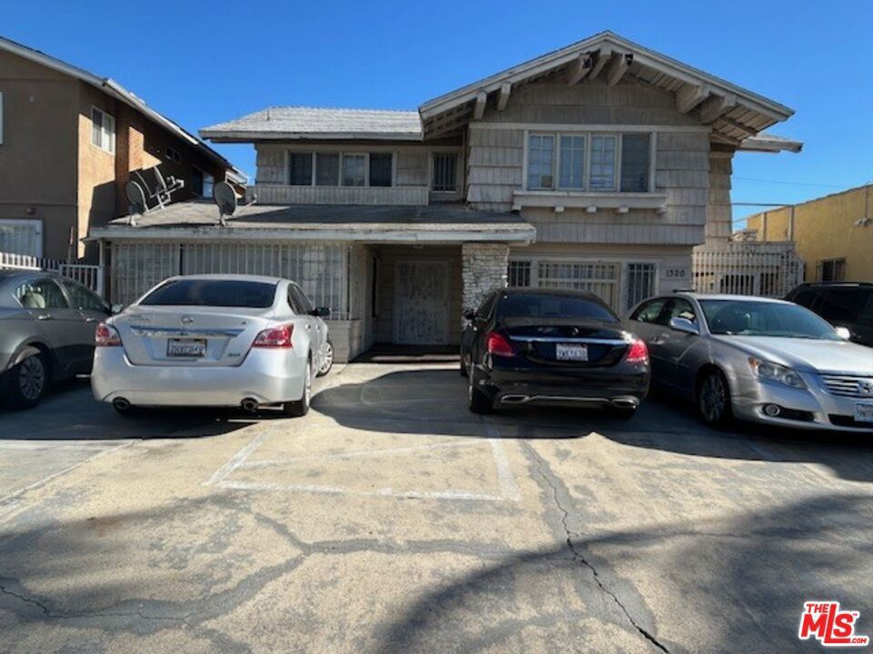 Photo of Listing #26636059