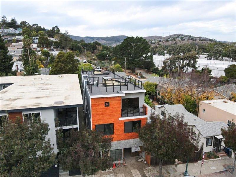 Photo of Listing #ML82031575