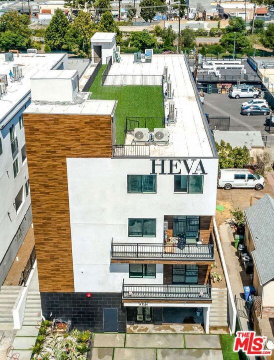 Photo of Listing #26639467