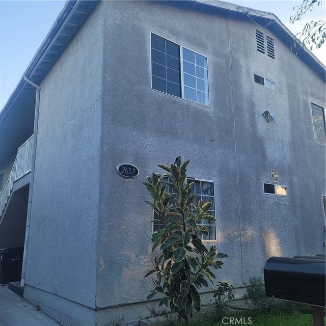 2632 W 16th, Los Angeles