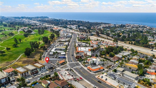 102 E Avenida San Gabriel, San Clemente.