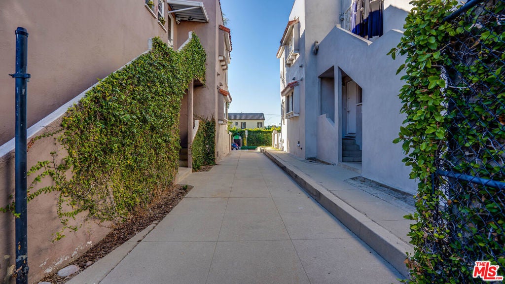 Photo of Listing #26643569