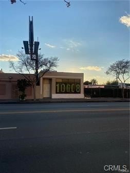 10608 Whittier Boulevard, Whittier