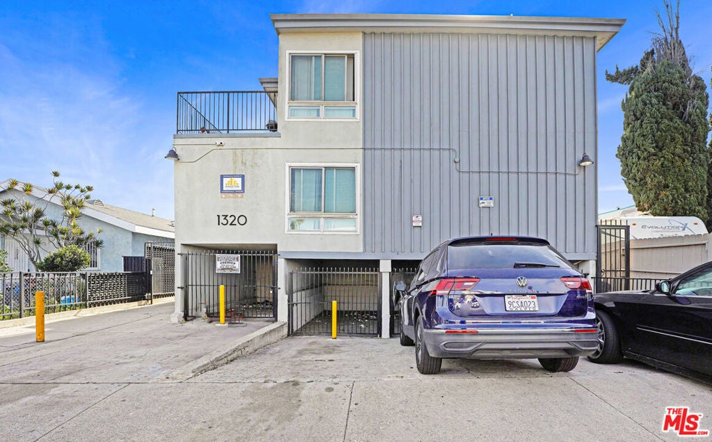 Photo of Listing #26644955