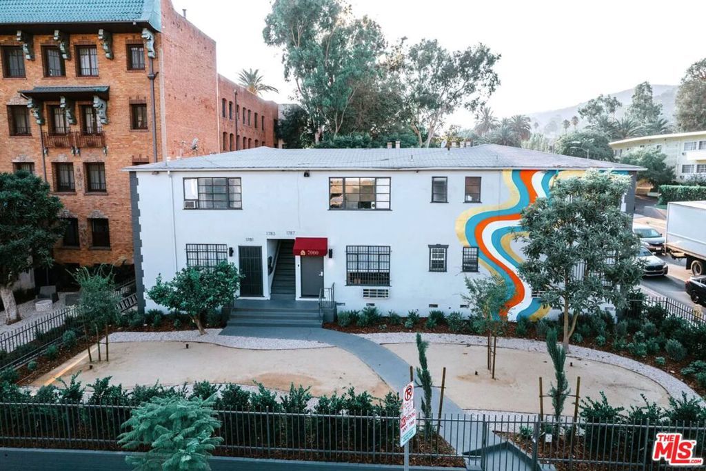 Photo of Listing #26644281