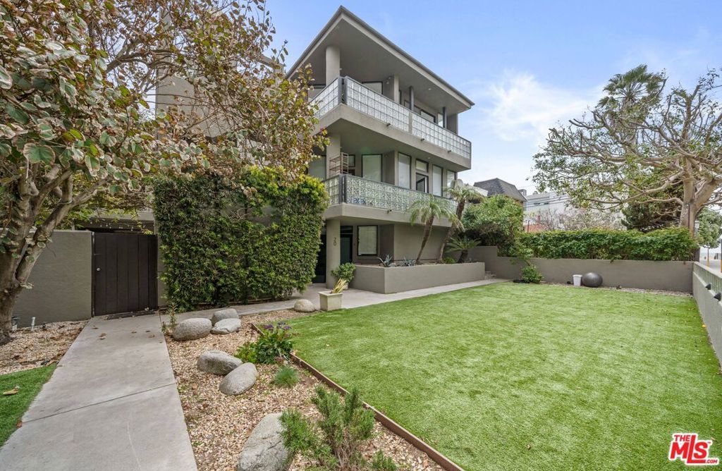 Photo of Listing #26645579