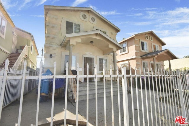 3116 W Vernon Avenue, Los Angeles