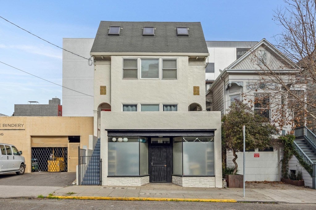 Photo of Listing #41123011