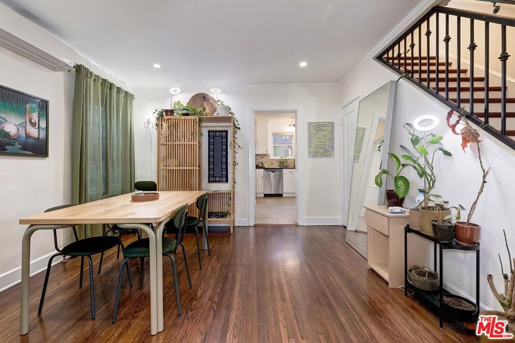 Photo of Listing #26644755