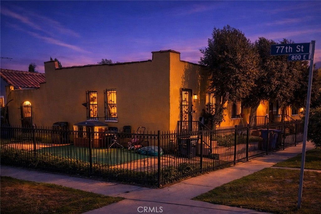 Photo of Listing #DW26026903