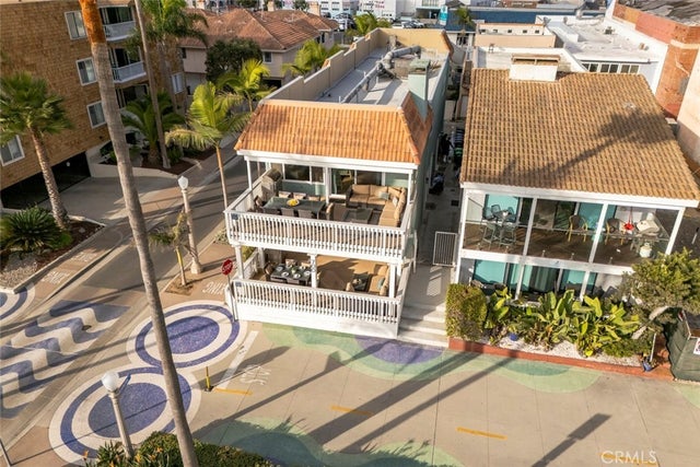 700 E Oceanfront, Newport Beach