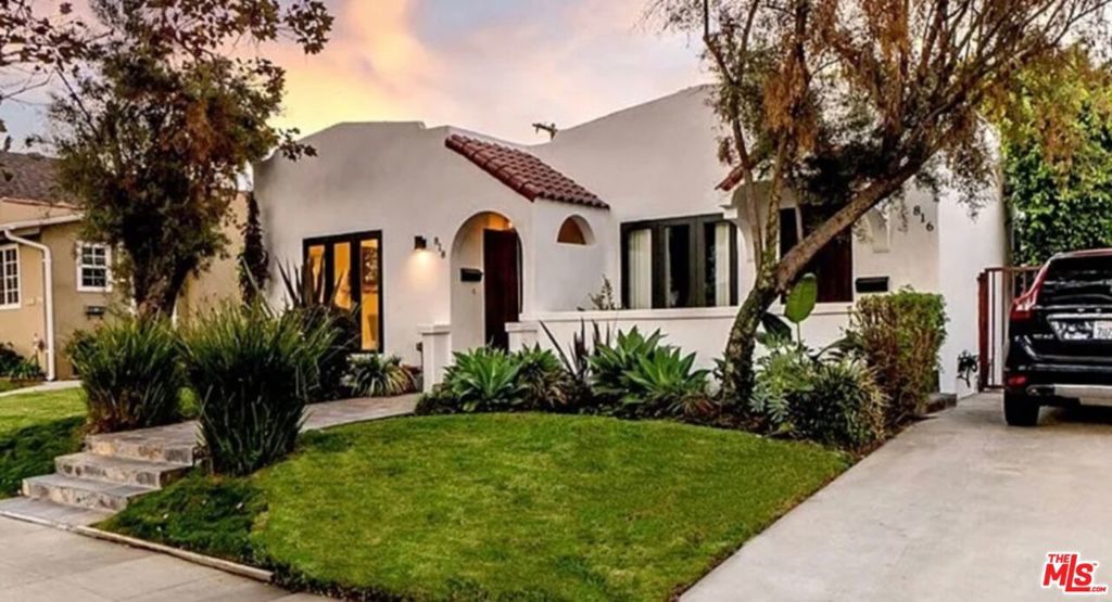 Photo of Listing #26649393