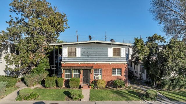 6308 Coldwater Canyon, North Hollywood