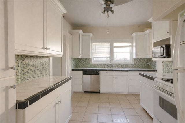 925 S Grand Avenue, San Pedro