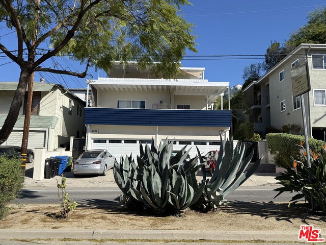 4211 Franklin Avenue, Los Angeles