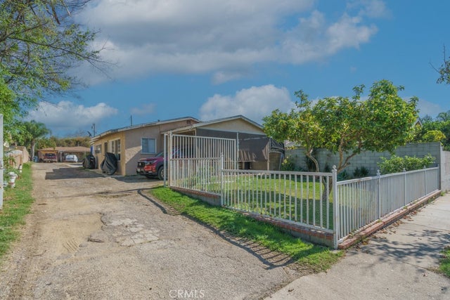 11916 Carmenita, Whittier