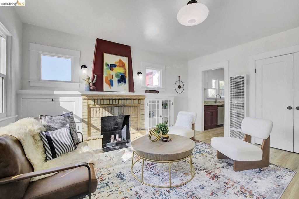 Photo of Listing #41124427