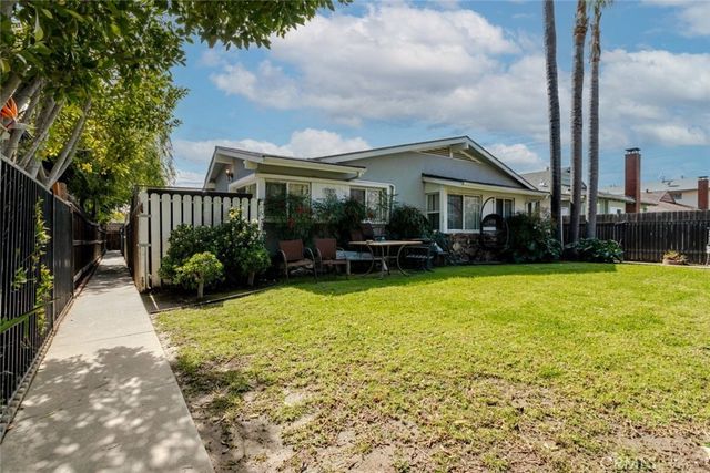 12806 Oxnard Street, North Hollywood
