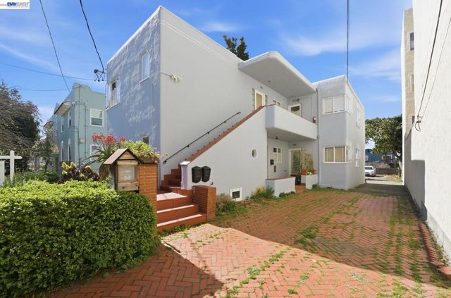 1682 Oxford St, Berkeley