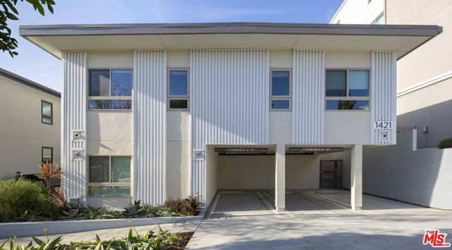 1421 Barry Avenue, Los Angeles