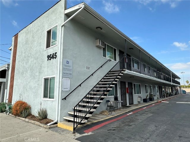 9545 Flower Street, Bellflower