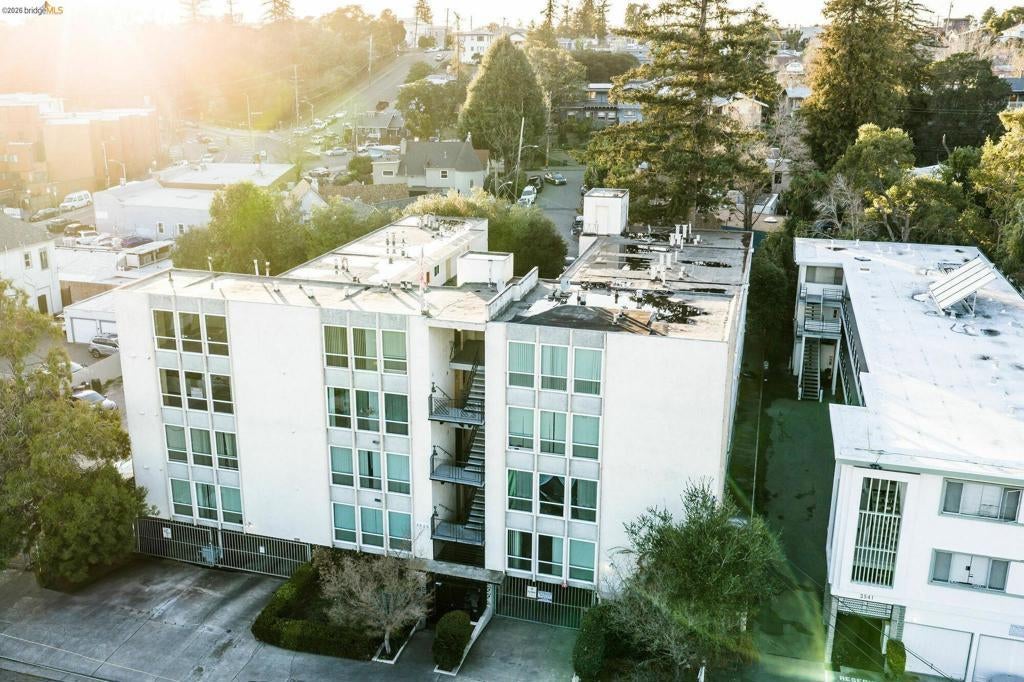 Photo of Listing #41125456