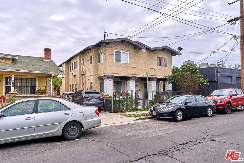 Photo of Listing #26656643