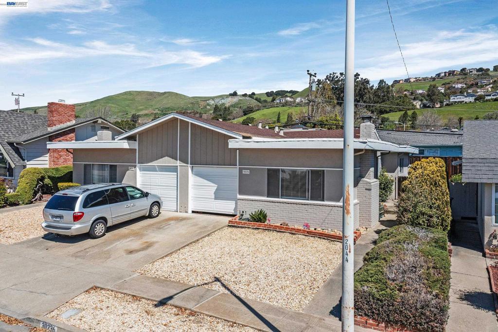 Photo of Listing #41125673