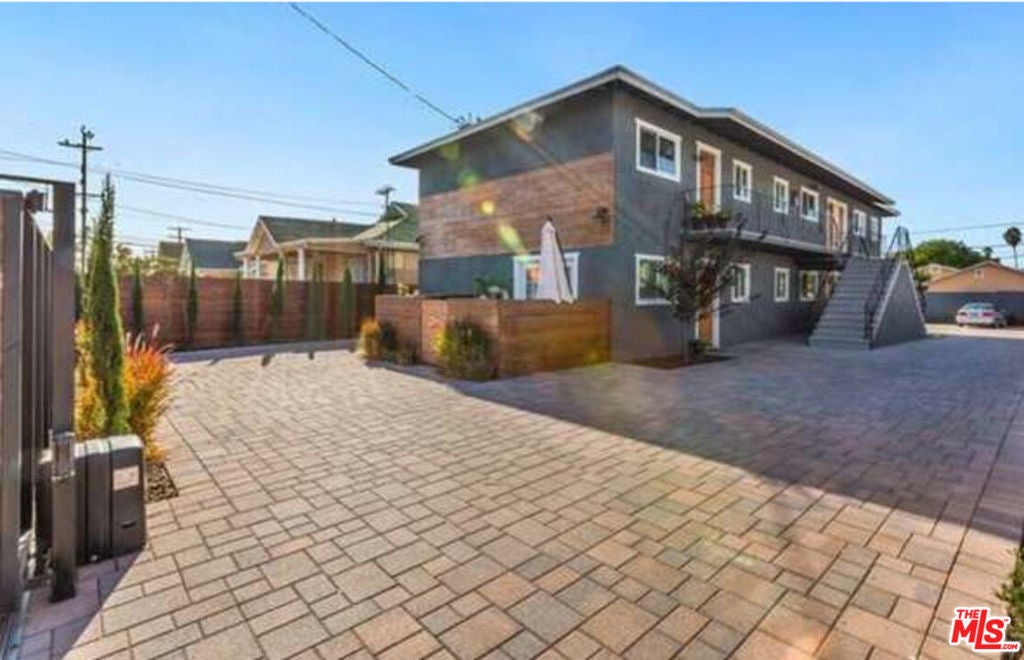 Photo of Listing #26659401