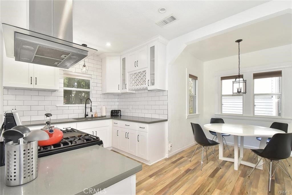 Photo of Listing #PW26042428