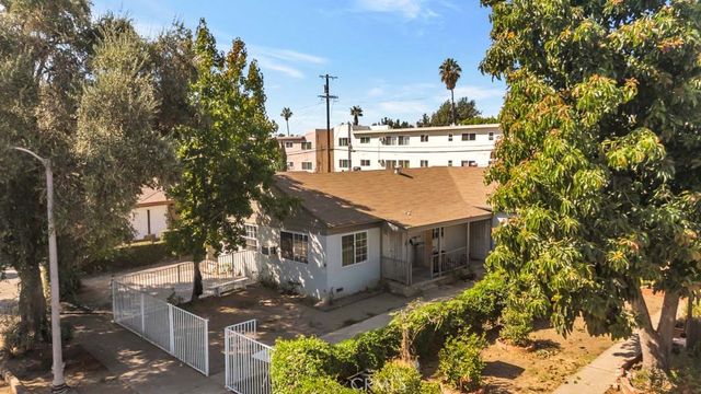 8843 Tilden, Panorama City