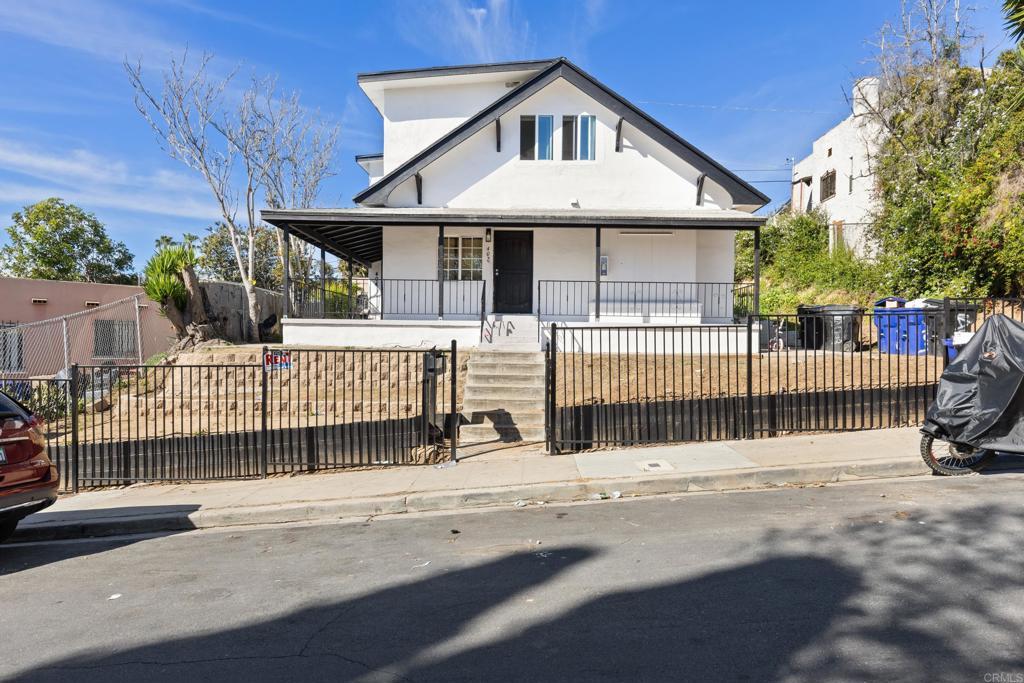 Photo of Listing #PTP2601642