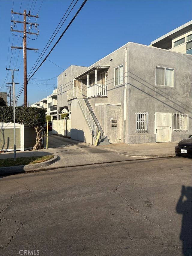 223 E Eagle, Long Beach
