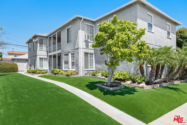 5909 Overhill Drive, Los Angeles