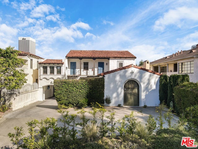 5815 W Olympic Boulevard, Los Angeles