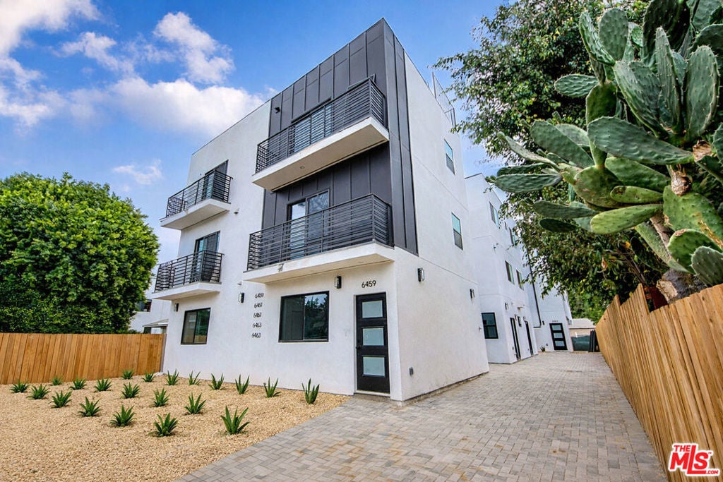 Photo of Listing #26661771