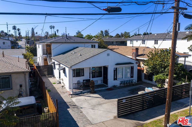 3468 W 71st Street, Los Angeles
