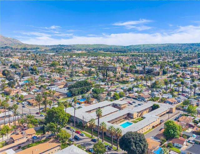 2032 W Linden, Riverside