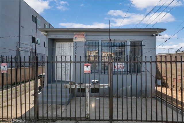3322 W 63rd Street, Los Angeles