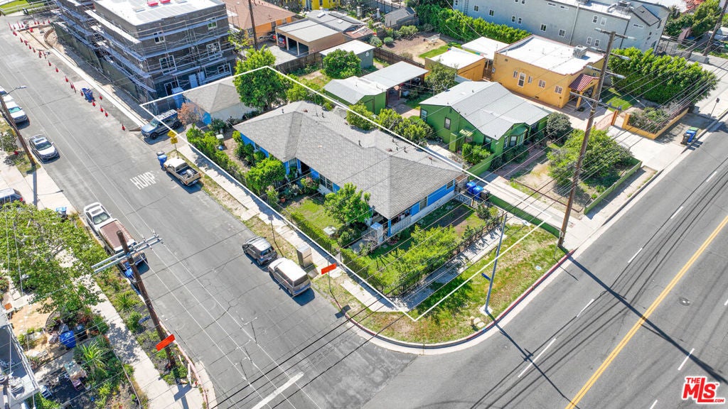 Photo of Listing #26665193