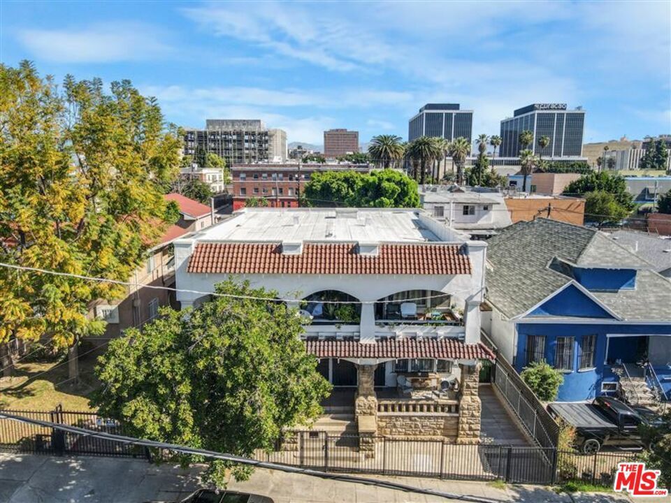 Photo of Listing #26666377