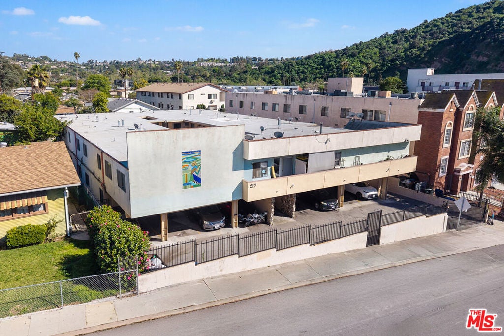 Photo of Listing #26665509